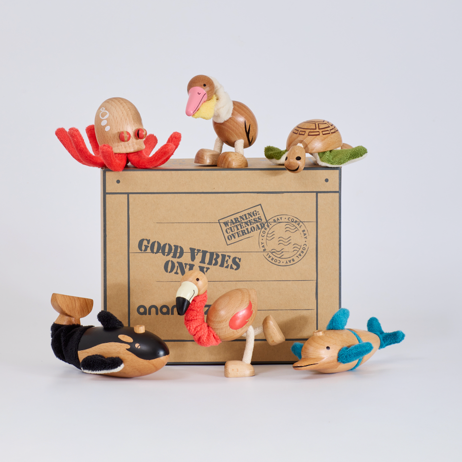 Coral Bay Signature Crate